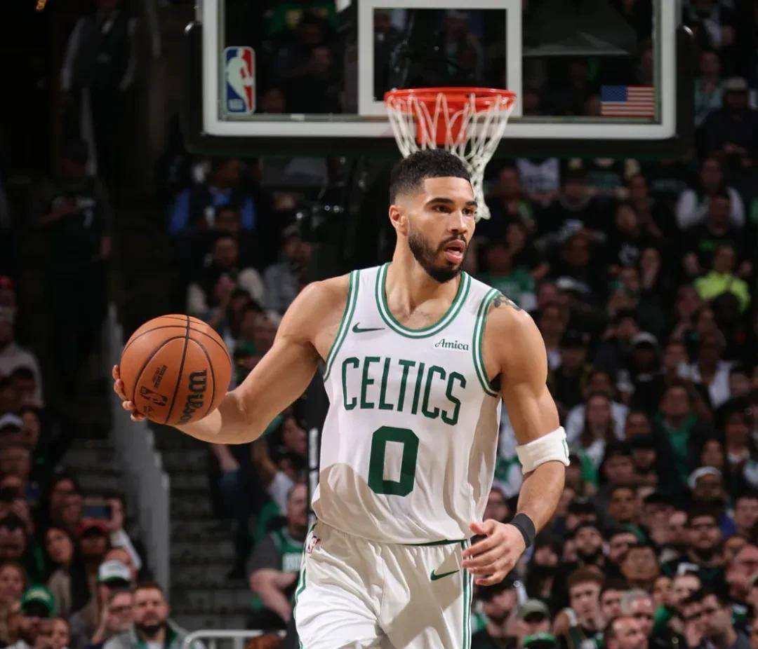 爱游戏体育网站-包含魔术客场险胜凯尔特人,福尼尔分砍下胜利的词条