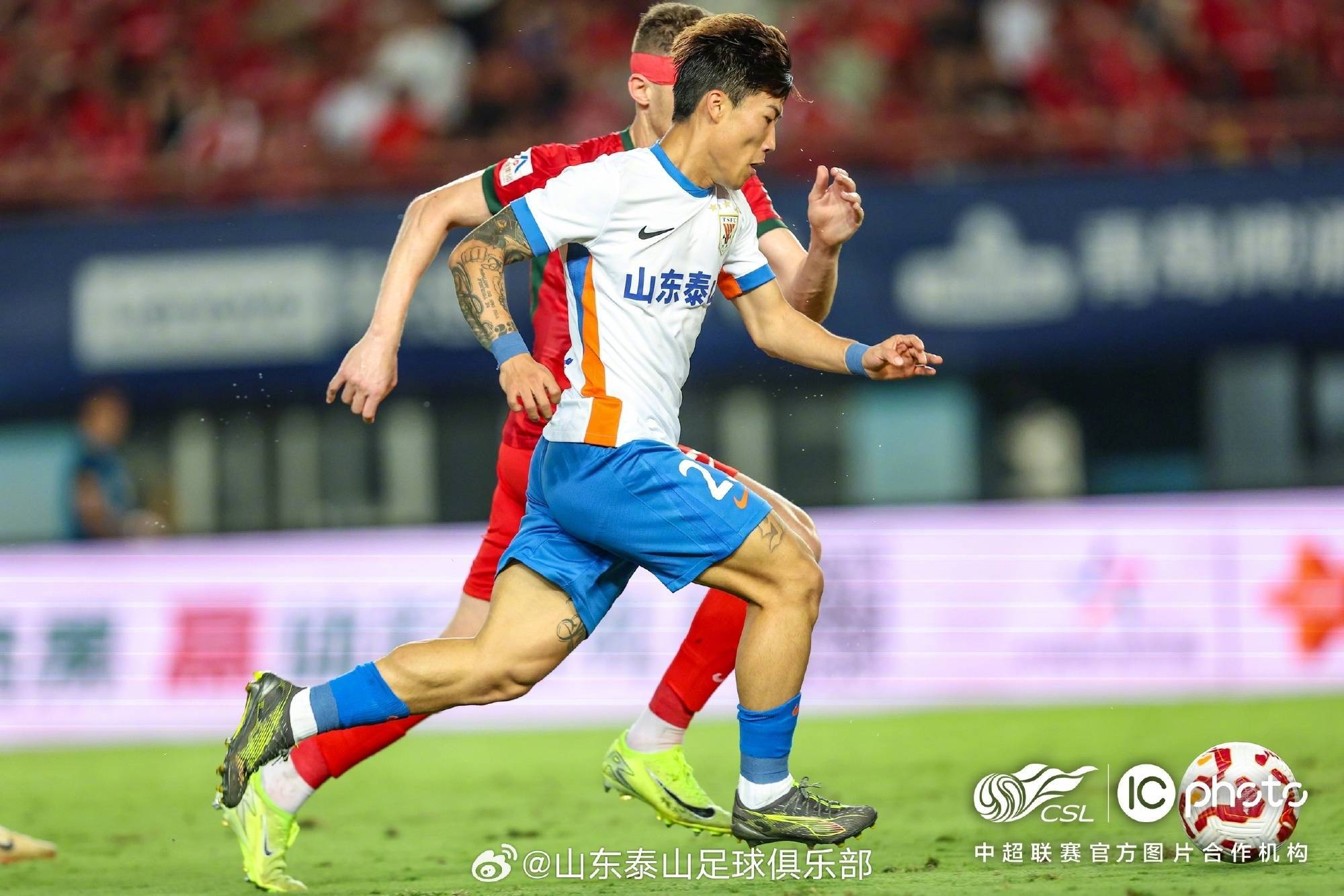 爱游戏官方登录入口-河床球迷现场助威，激发球队夺冠斗志的简单介绍