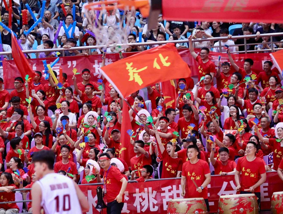 热情对决:球迷热情鲜血激战正酣的简单介绍 热情对决:球迷热情鲜血激战正酣的简单介绍