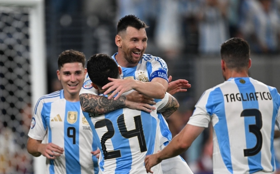 阿根廷球星破门得手,带领球队取得胜利 阿根廷球星破门得手,带领球队取得胜利