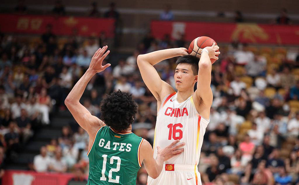 爱游戏官方登录入口-上海男篮迅速反击,稳固领先优势