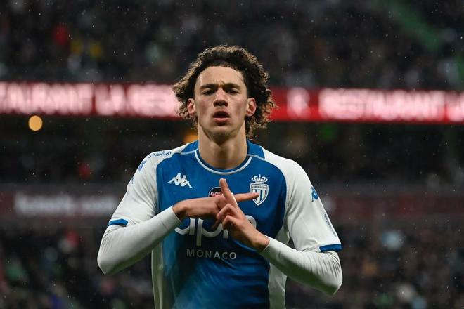 爱游戏-关于英超球队热刺有意引进申花前锋马丁斯的信息