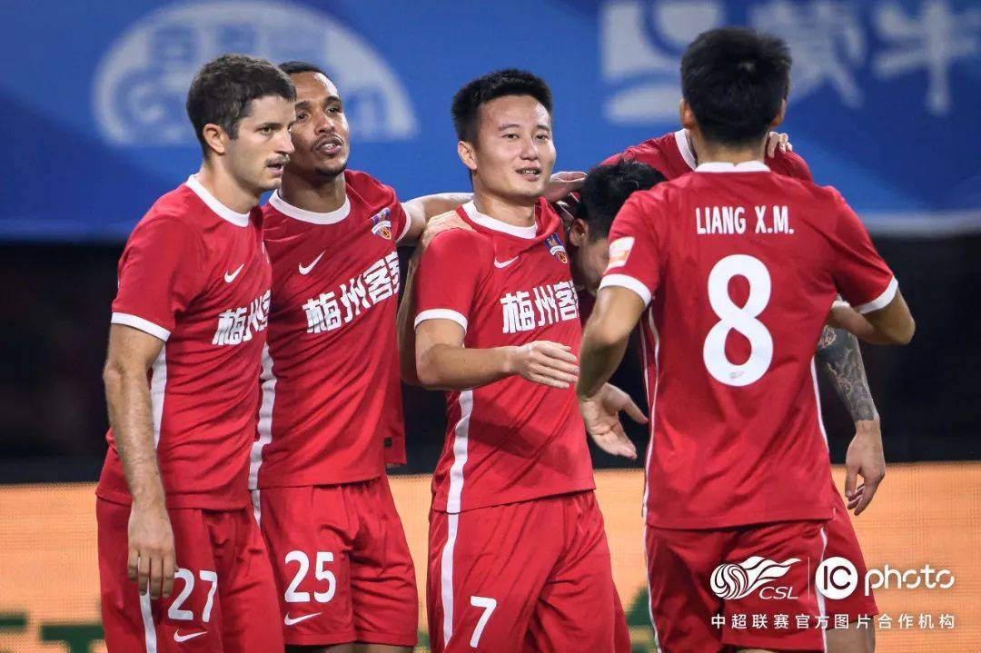 球队备战用心，主场作战势如破竹