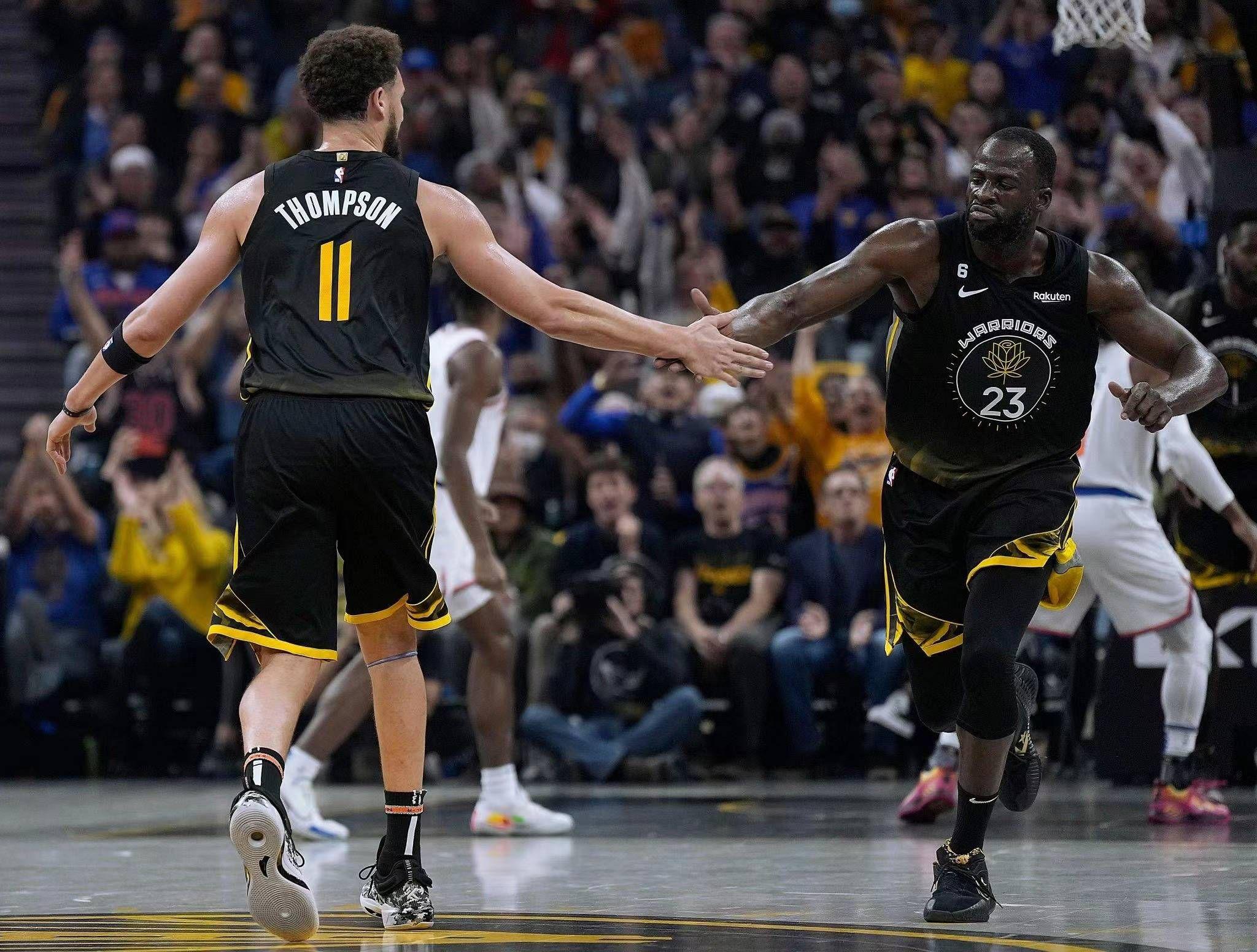 勇士遭尼克斯绝杀,库兹马一夜爆发战功显赫 勇士遭尼克斯绝杀,库兹马一夜爆发战功显赫