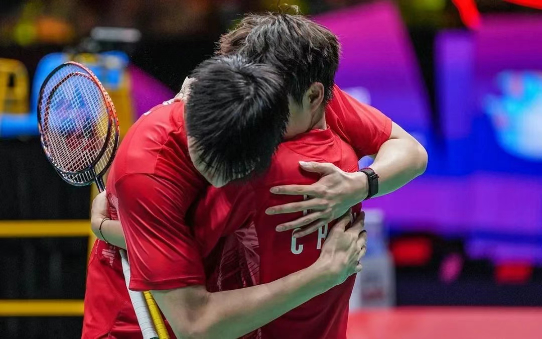 关于精华比拼!运动员实力碰撞的信息 关于精华比拼!运动员实力碰撞的信息