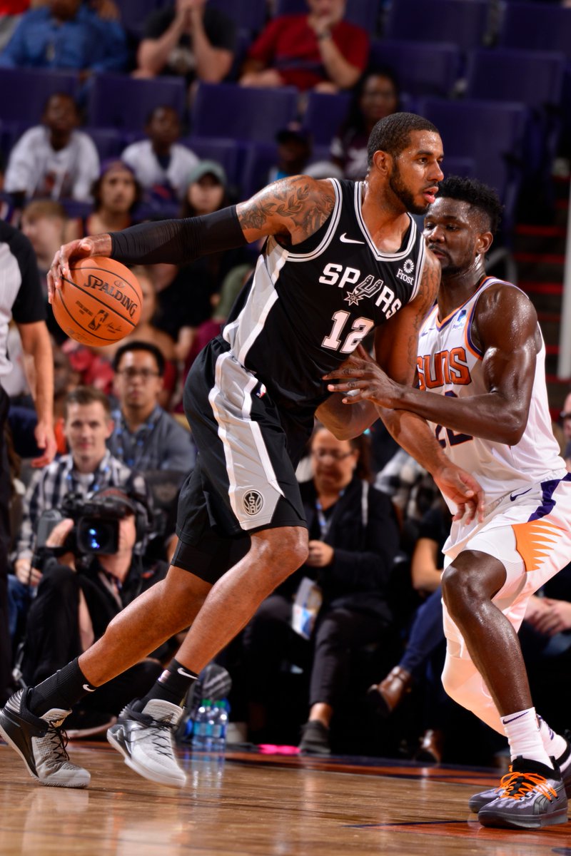 马刺大胜黄蜂，德罗赞贡献全能表现