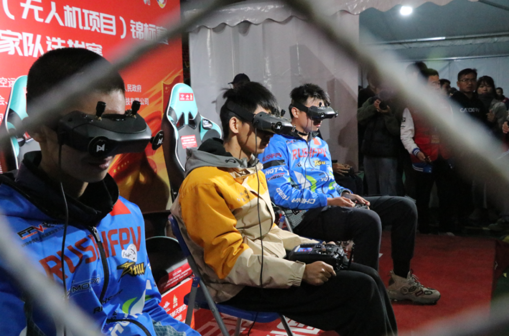 爱游戏体育网站-双人项目角逐激烈：一丝差距也决定胜负的简单介绍