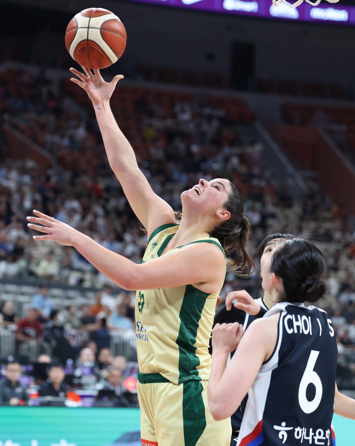 篮球锦标赛：澳大利亚队力克加拿大晋级四强的简单介绍