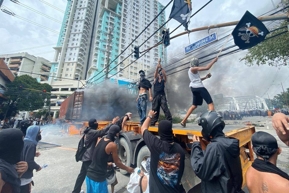 爱游戏体育直播-菲律宾队遭遇重大失误，遭遇出局