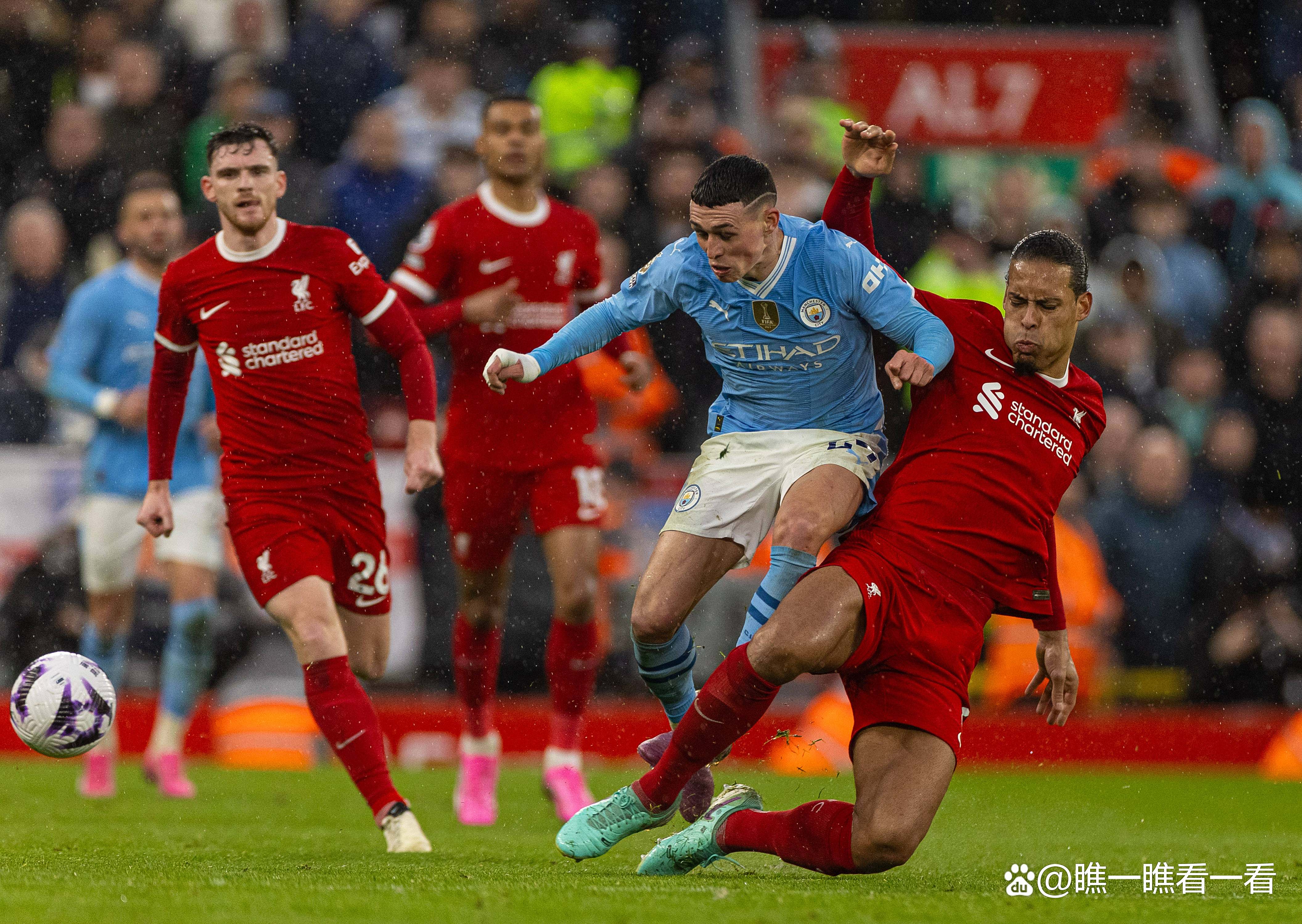 爱游戏app-欧洲豪强争夺国家荣耀，强强对决引人瞩目